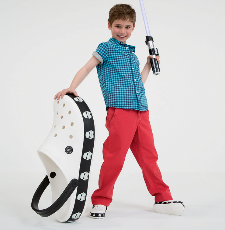 Crocs Presenta Su Coleccion De Calzado De Verano Con Disenos De Star Wars Blog De Moda Infantil Ropa De Bebe Y Puericultura