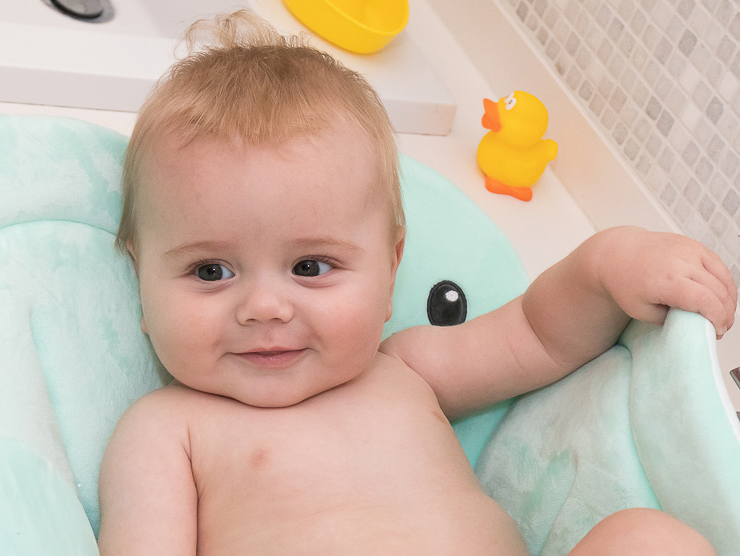 Nuby facilita el baño del bebé  Blog de moda infantil, ropa de
